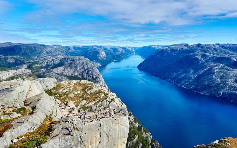 赛博朋克2077游戏封面